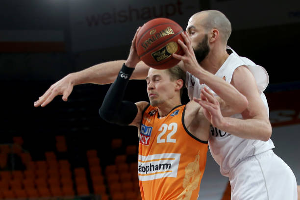 名记质疑独 名记质疑独